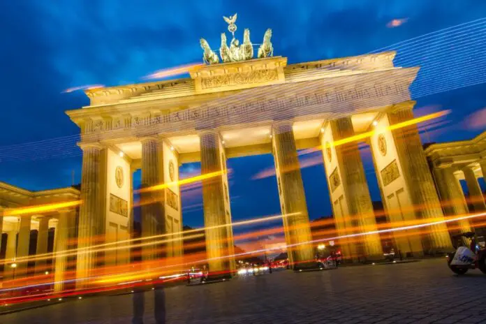 Berlin. Brama Brandenburska. Zdjęcie ilustracyjne. Źródło: pixabay