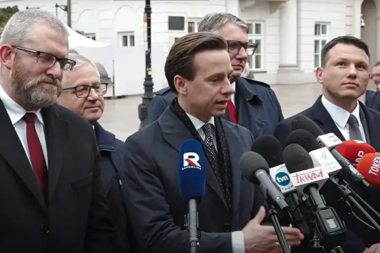 Posłowie Konfederacji: Grzegorz Braun, Włodzimierz Skalik, Krzysztof Bosak, Przemysław Wipler, Sławomir Mentzen, Foto: print screen yt/Konfederacja