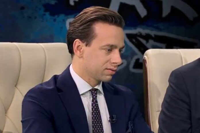 Poseł Krzysztof Bosak w TVN24 w programie 