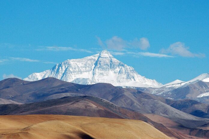 Mount Everest. Góry. Panorama. Widok.