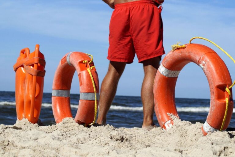 Ratownik na plaży