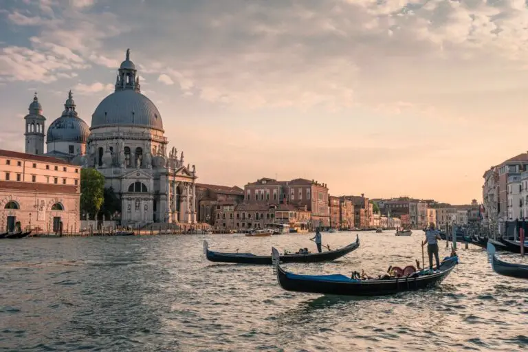 Wenecja. Gondola w Wenecji. Włochy.