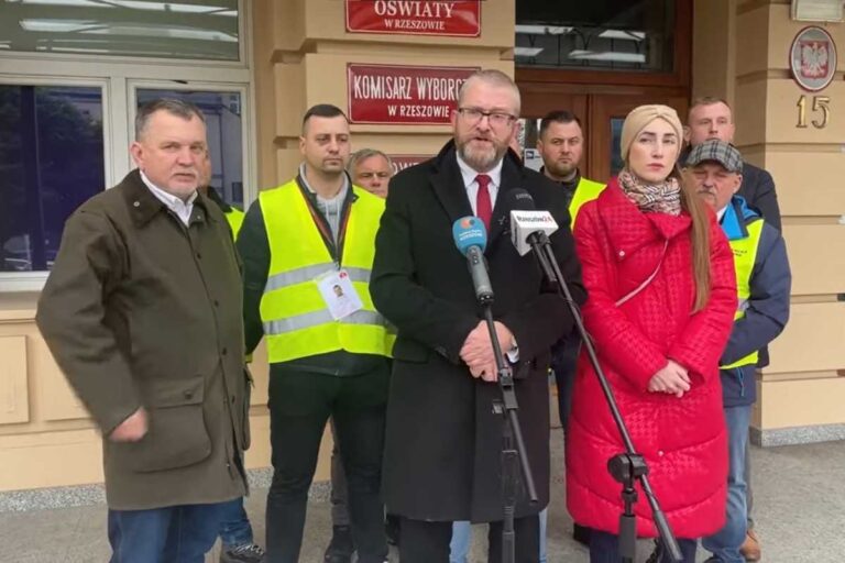 Andrzej Zapałowski, Grzegorz Braun, Karolina Pikuła Konfederacja Konfederacja Korony Polskiej