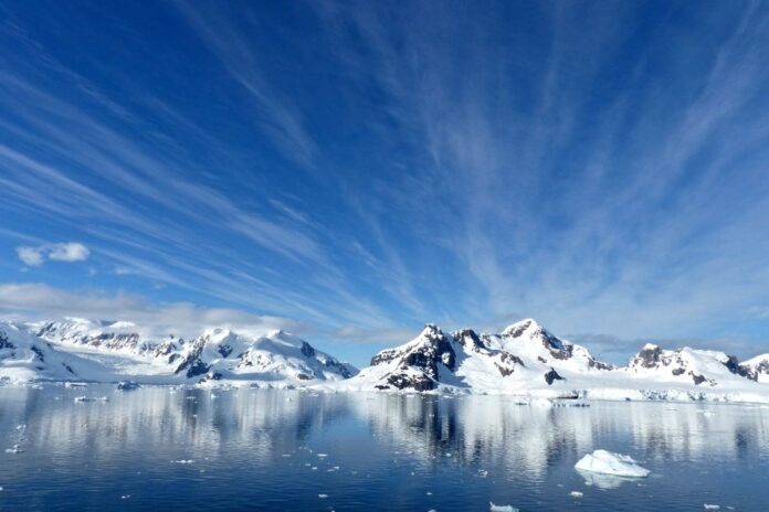 Antarktyda. Lód.