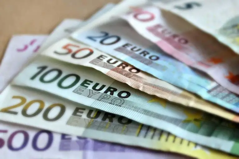 Euro. pieniądze. Unia Europejska