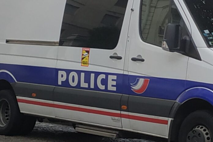 Radiowóz francuskiej policji.