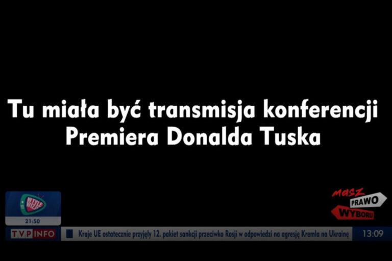 Czarna plansza w TVP Info zamiast konferencji Tuska