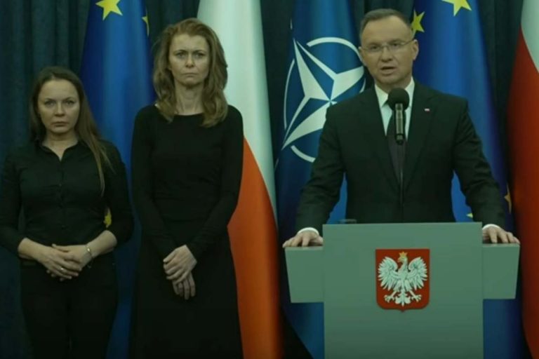 Barbara Kamińska, Roma Wąsik, Andrzej Duda Fot. YouTube