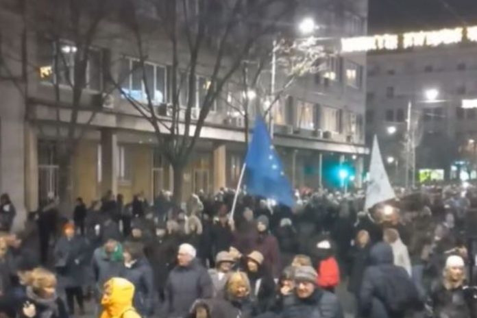 Antyrządowy protest w Belgradzie.