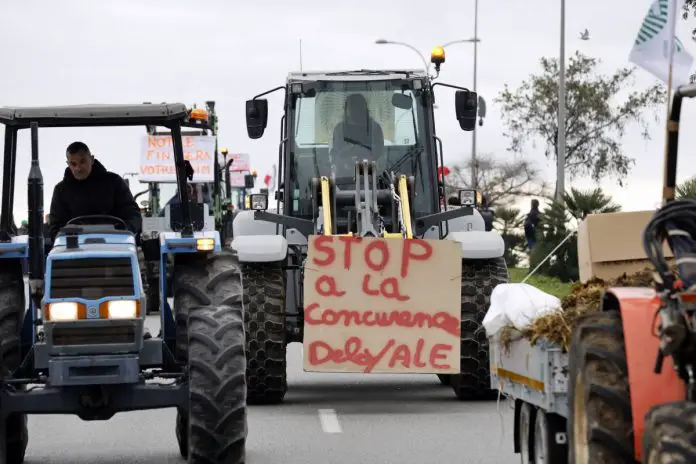 Protest francuskich rolników. Zdjęcie ilustracyjne. Źródło: PAP/EPA
