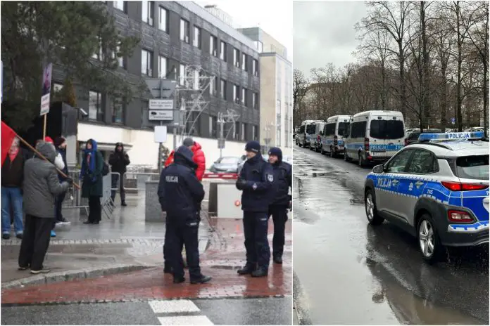 Policja przed Sejmem.