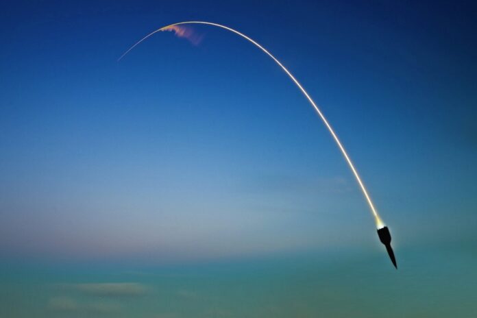 Rakieta, wystrzelona przez Koreę Płn. Zdjęcie ilustracyjne: Pixabay