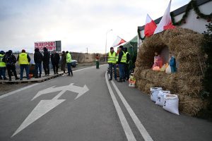 Tak wyglądał protest rolników w Medyce w pobliżu polsko-ukraińskiego przejścia w grudniu 2023 Fot. PAP/Darek Delmanowicz