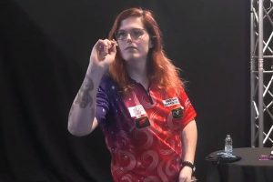 Noa-Lynn van Leuven, dart.