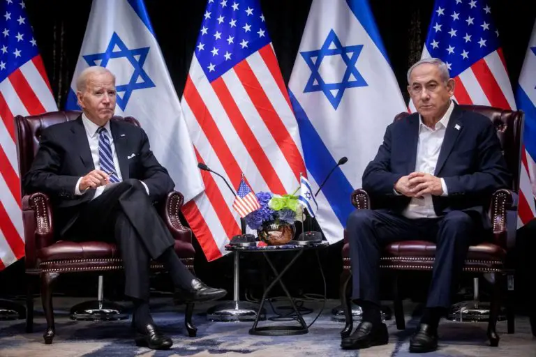 Joe Biden oraz Benjamin Netanjahu.