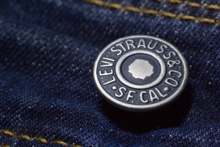 Jeansy Levi Strauss. Zdjęcie ilustracyjne. Źródło: pixabay