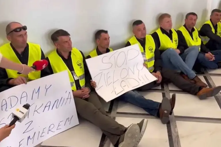 Rolnicy protestują w Sejmie