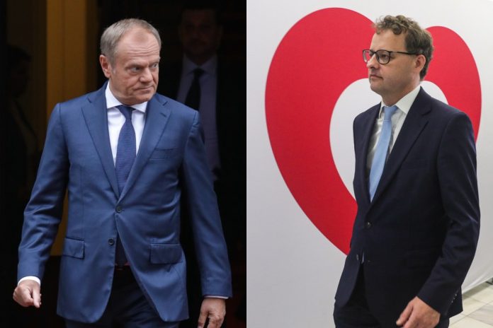 Donald Tusk, Marcin Romanowski. Foto: PAP