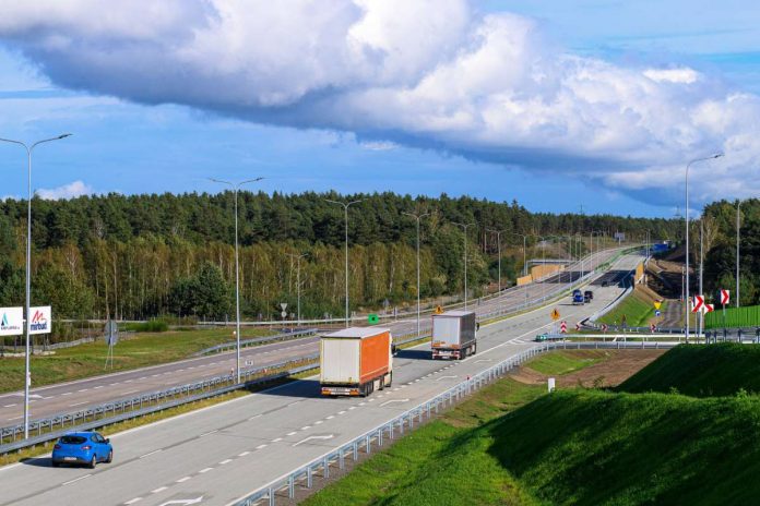 Opłaty za autostrady i drogi ekspresowe.