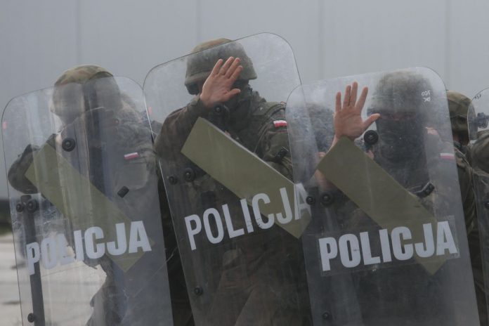 policja instruktorzy ćwiczenia