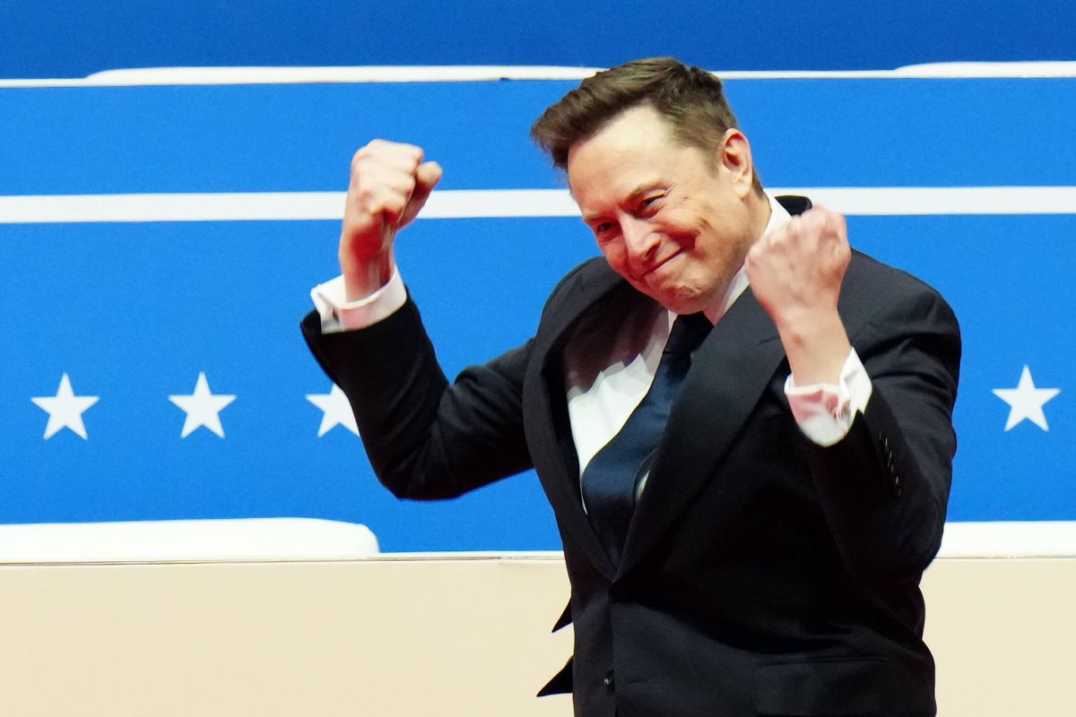 Elon Musk napisał jedno słowo po polsku. Trzeba mu podziękować