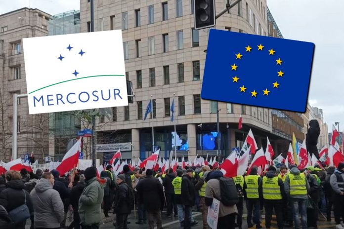 Protest rolników oraz flagi Mercosur i Unii Europejskiej