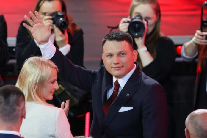 Sławomir Mentzen na konwencji wyborczej w Bełchatowie. Foto: PAP