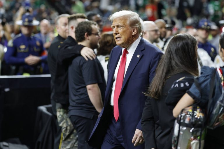 Donald Trump na meczu Superbowl. Foto: PAP/EPA