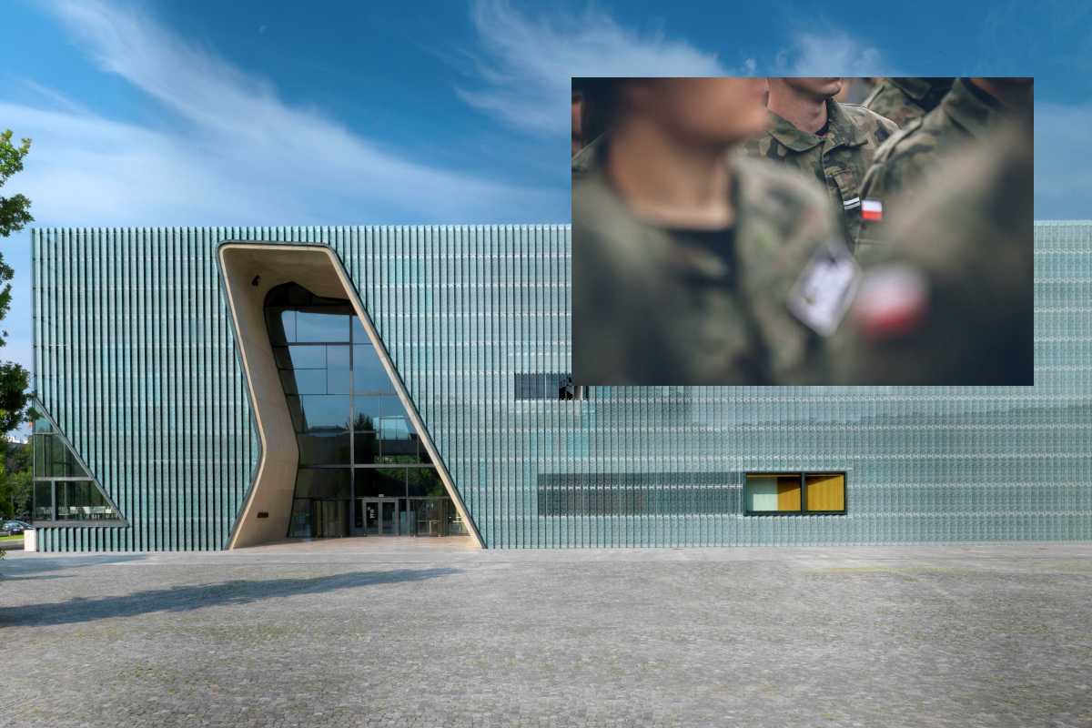 Szokujące praktyki w wojsku. Bosak UJAWNIA: Żołnierze wysłani na spotkanie w Muzeum Polin
