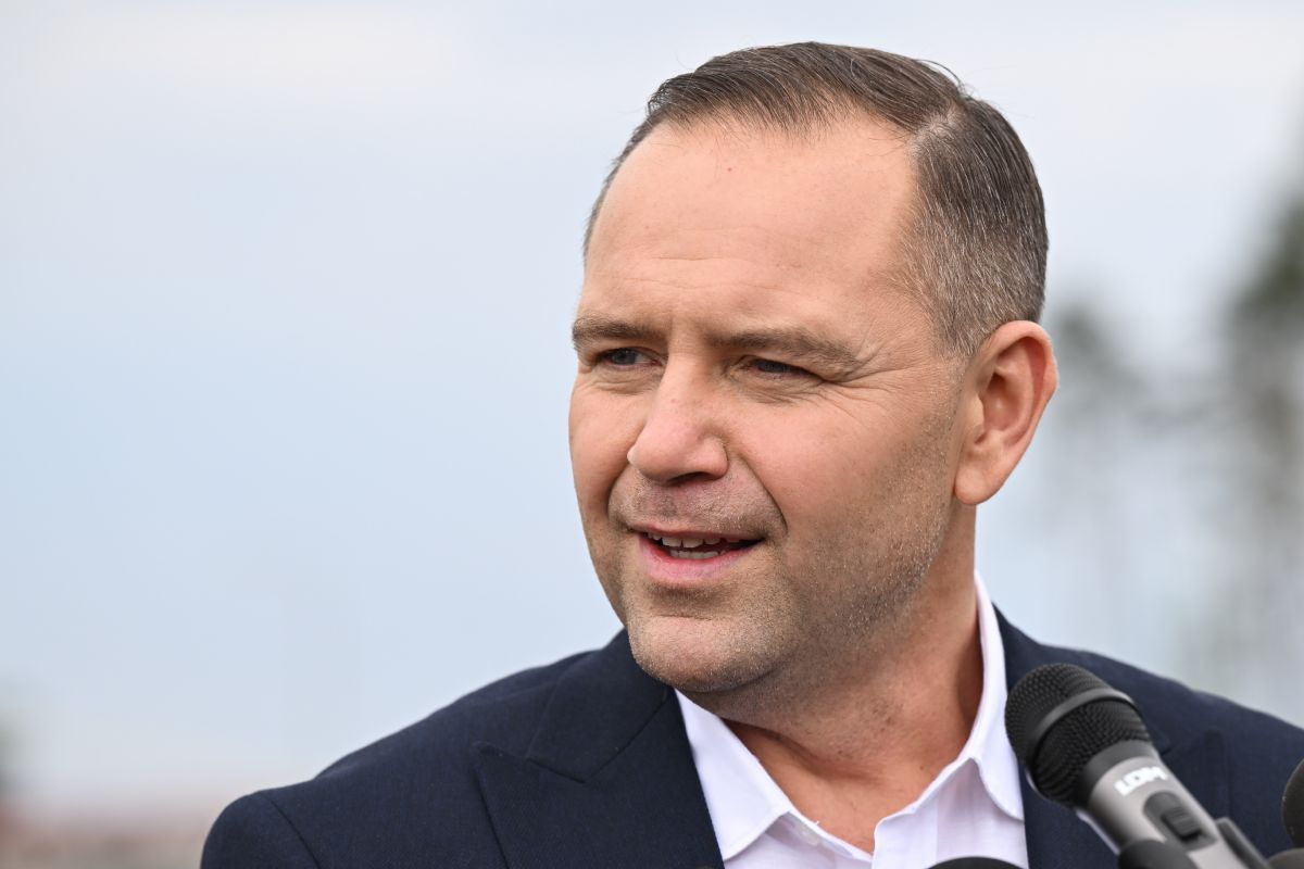 Onet węszy wokół mieszkania Nawrockiego. Wiadomo, gdzie przebywa starszy mężczyzna. Oświadczenie sztabu