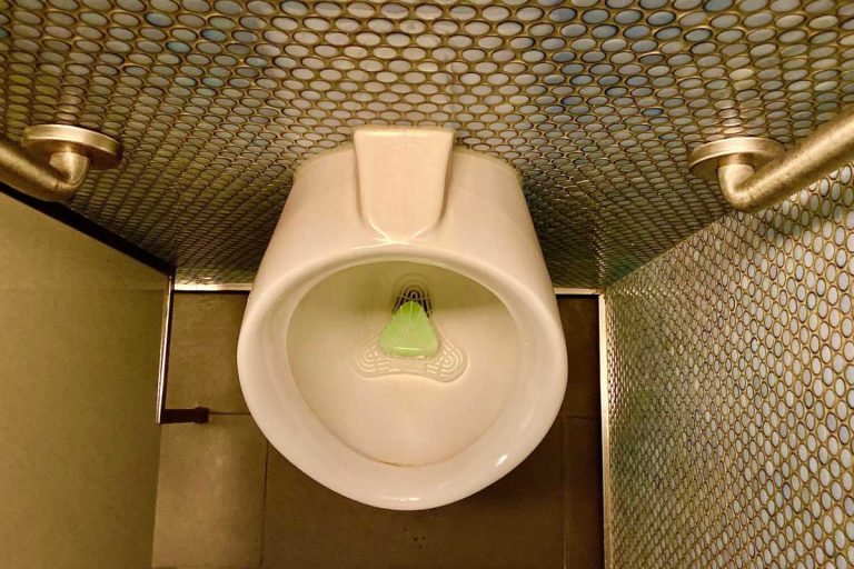 Pisuar.