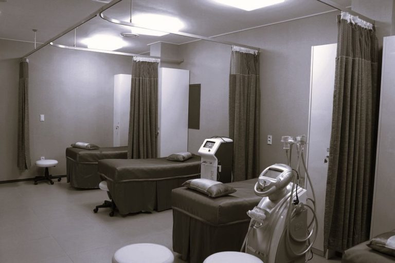 szpital sala szpitalna