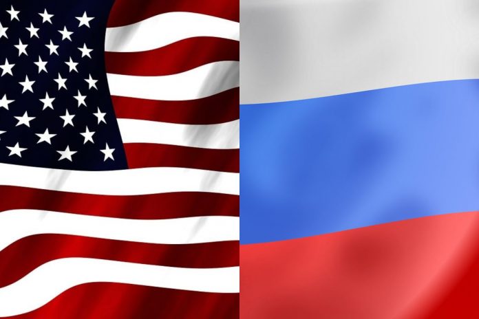 Flagi USA i Rosji