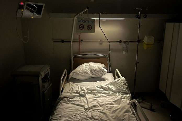 szpital łóżko eutanazja