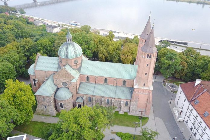 Katedra Wniebowzięcia Najświętszej Maryi Panny w Płocku. Foto: wikimedia/Fallaner