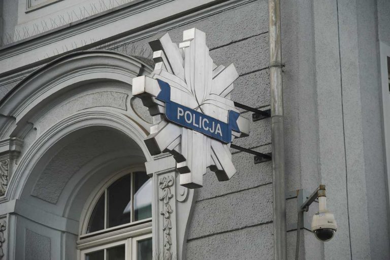 Policja.
