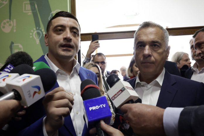 George Simion i Calin Georgescu. Foto: PAP/EPA
