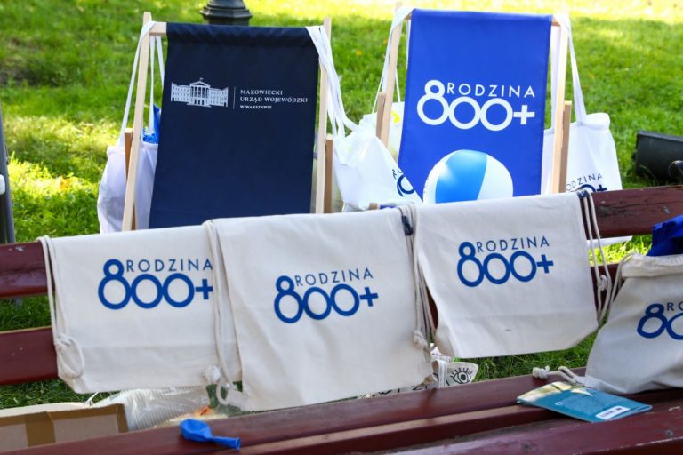 Program socjalny 800+.