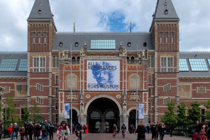 Rijksmuseum w Amsterdamie / fot. Trougnouf (Benoit Brummer) / CC BY 4.0 / Wiki