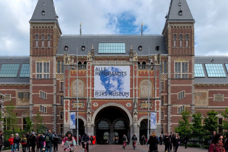 Rijksmuseum w Amsterdamie / fot. Trougnouf (Benoit Brummer) / CC BY 4.0 / Wiki