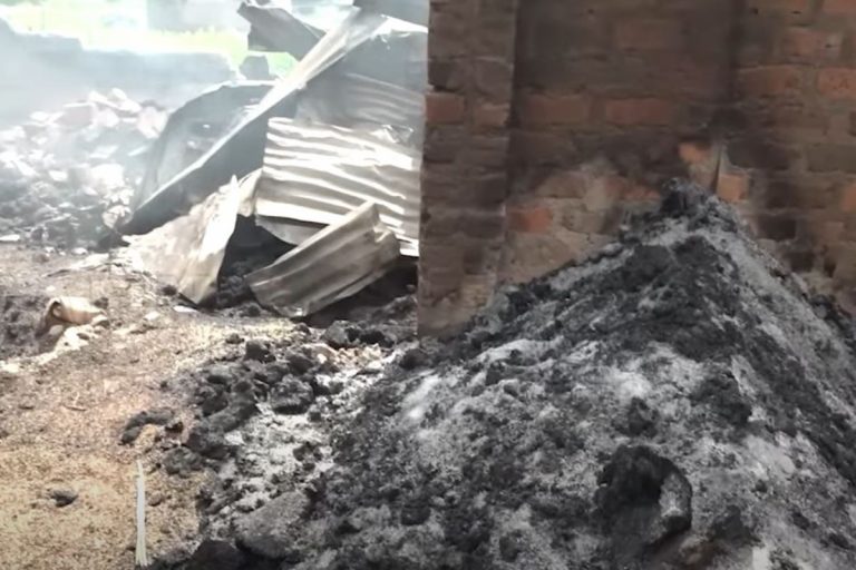 Atak pasterzy na miasto Yelwata.
