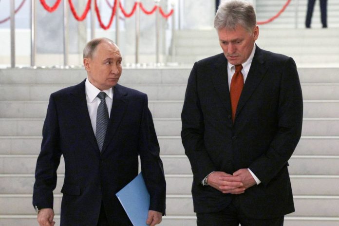 Władimir Putin i Dmitrij Pieskow.