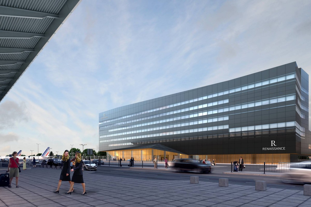 Szokujące odkrycie przy lotnisku Chopina. Snajperskie narzędzie z Ukrainy w hotelowej łazience