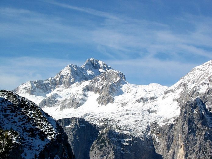 Triglav, najwyższy szczyt Słowenii. Zdjęcie ilustracyjne. Źródło: wikimedia/Andrej Jakobčič