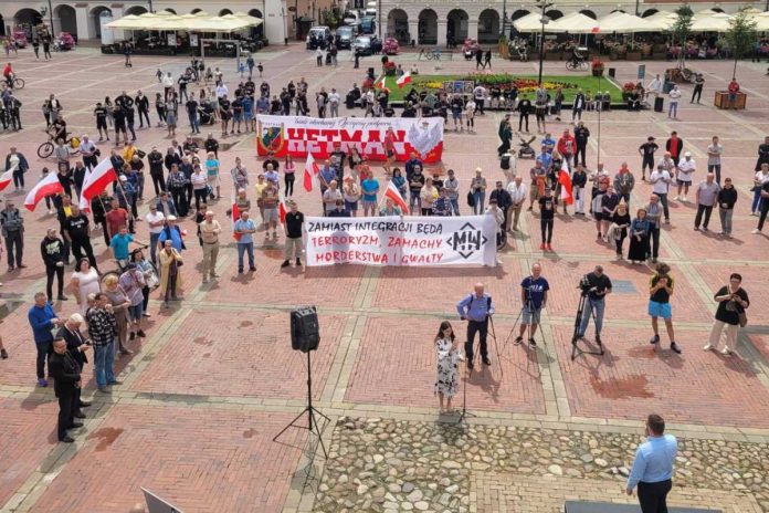 Pikieta Stop imigracji w Zamościu