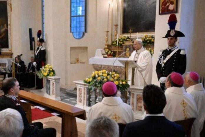 papiez leon xiv castle gandolfo ad orientem