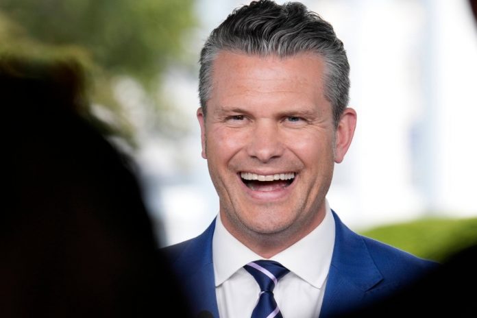 Pete Hegseth. Foto: PAP/EPA