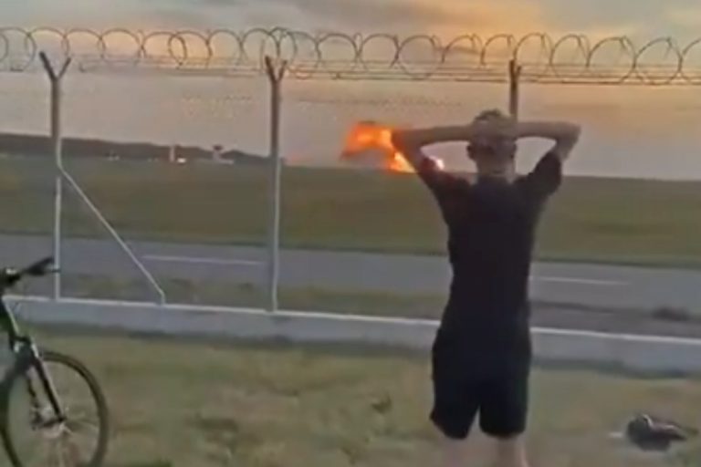Moment katastrofy samolotu F-16 w Radomiu. /Foto: Facebook (screen)