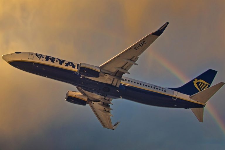 Samolot linii Ryanair w powietrzu. Zdjęcie ilustracyjne. / Foto: Pixabay