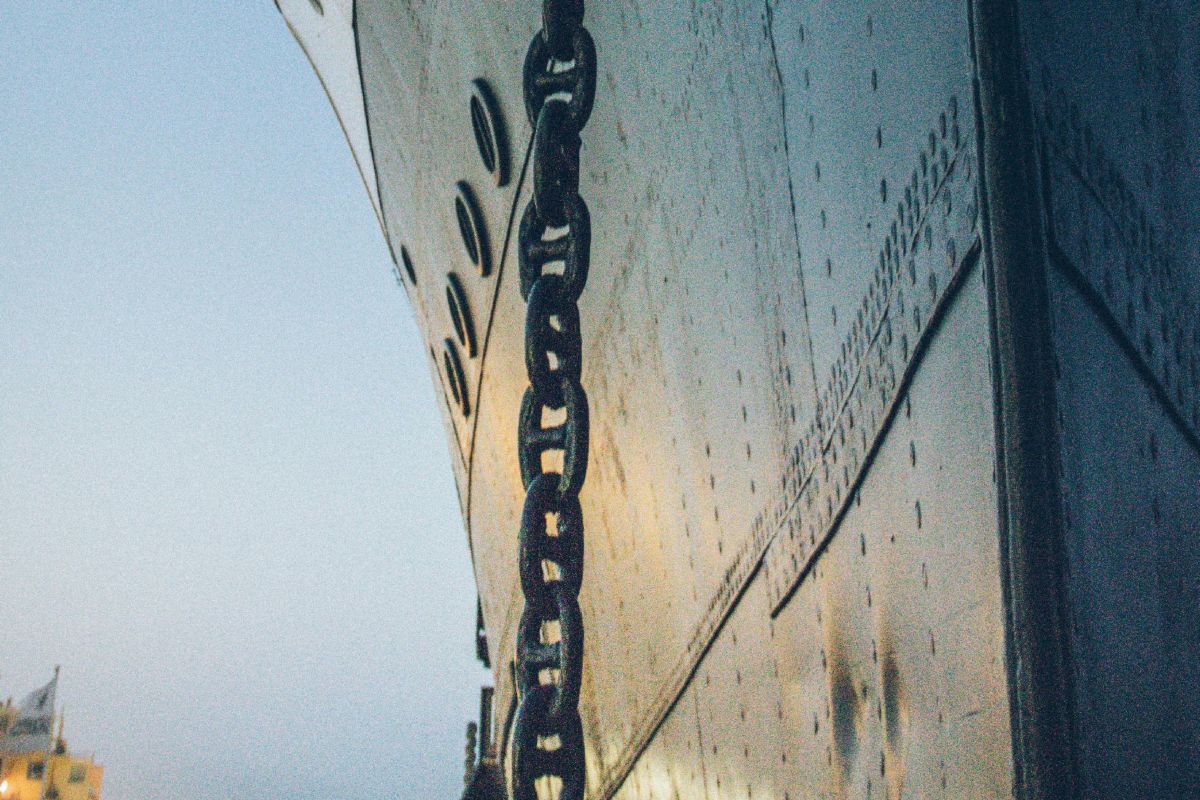 Rosyjski statek szpiegowski wykryty niedaleko rajskich wysp